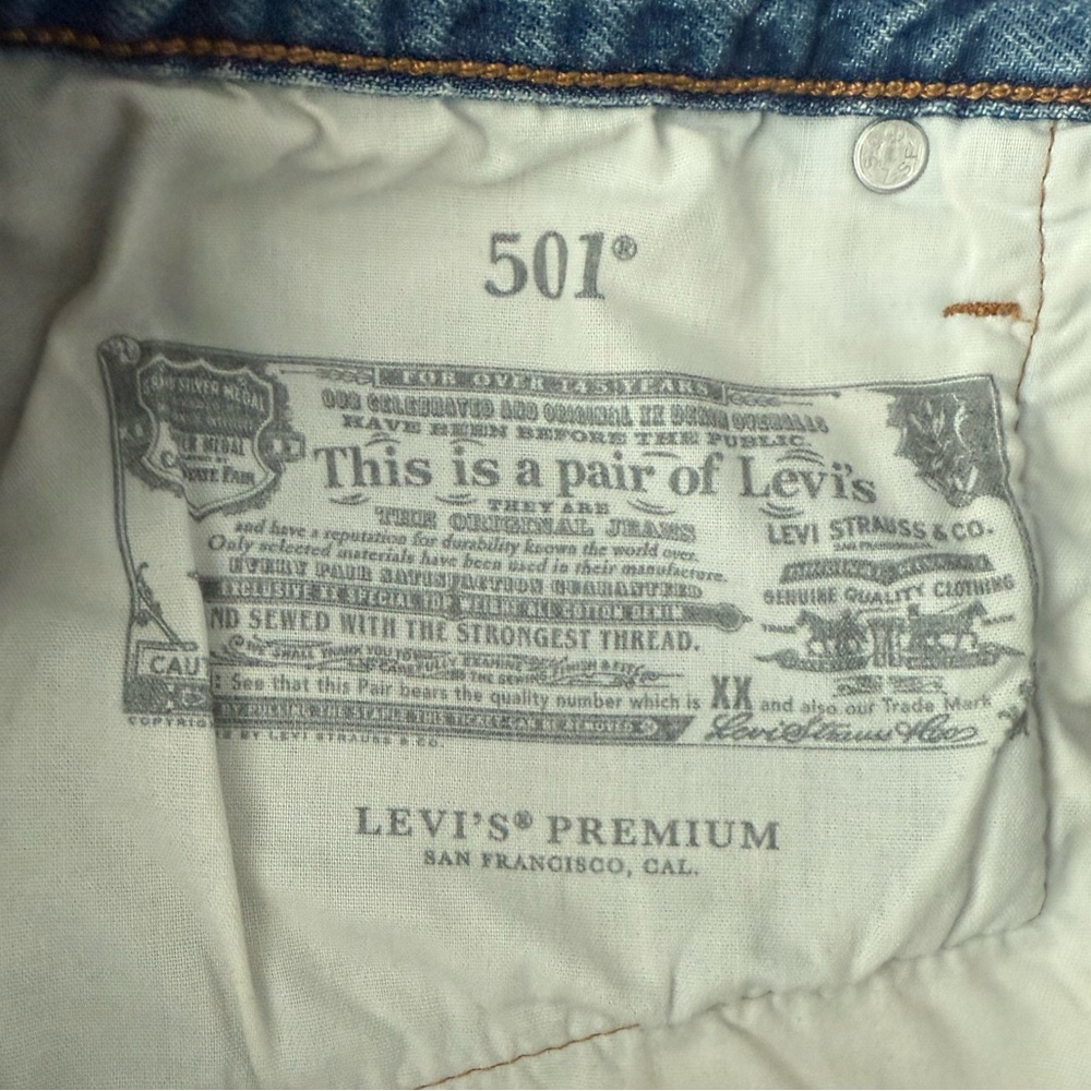 Levi’s Blue High-Waisted Cuffed Jean Shorts - Picture 9 of 9